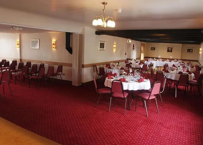 Elphinstone Hotel